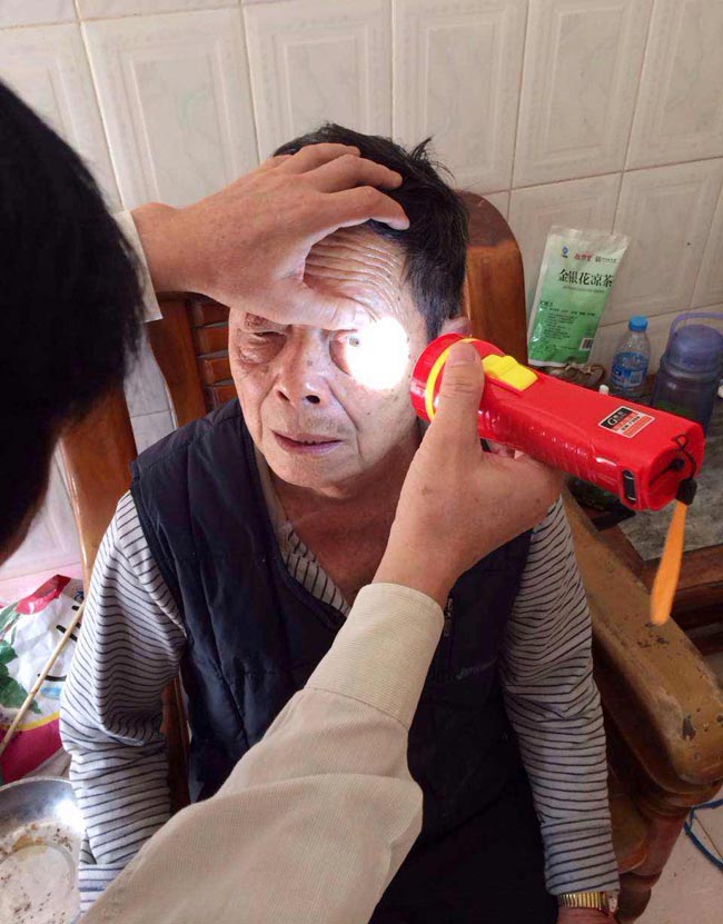 廣州博皓復合材料有限公司參加廣東獅子會星海服務隊三亞免費白內(nèi)障手術行動